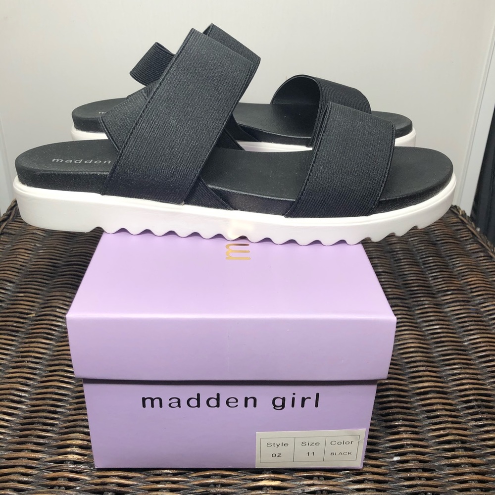 New Sandals-Madden Girl In‎ Black/White woman’s 11